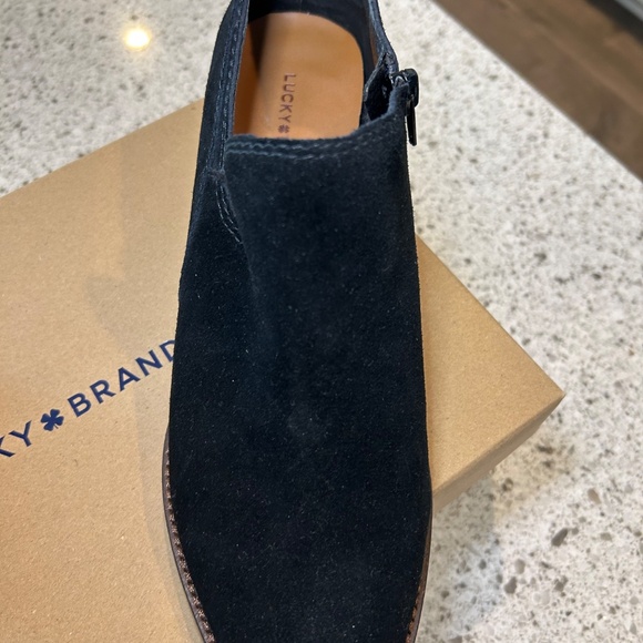 Lucky Brand's Feltyn booties - Picture 10 of 15